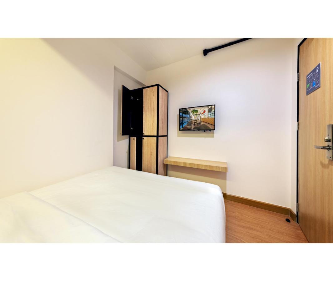 Siam Subway Hostel And Cafe 방콕 외부 사진
